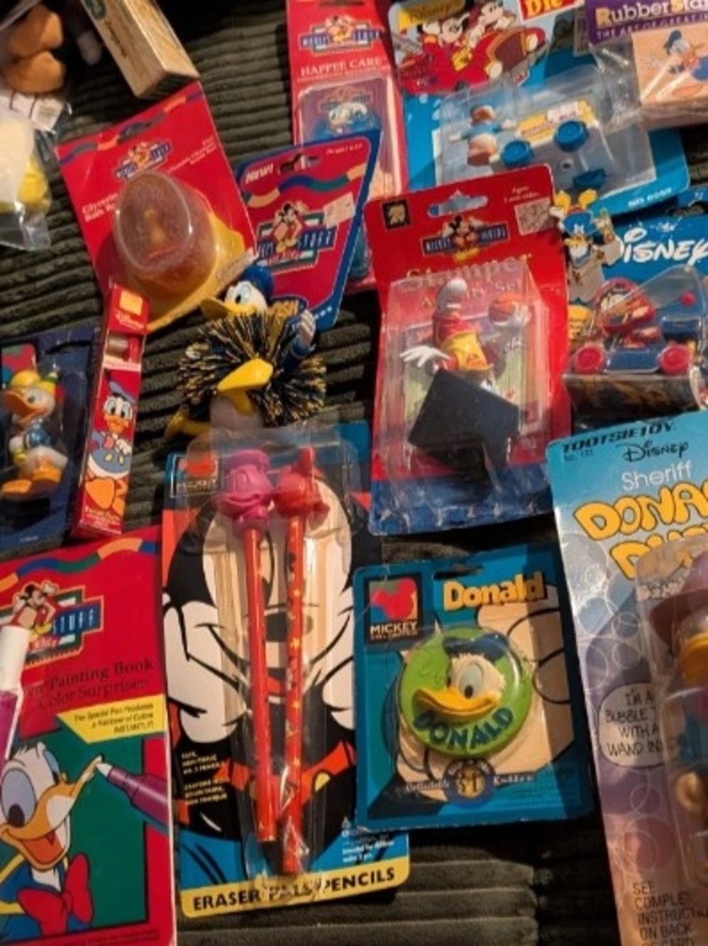 Huge Donald Duck Vintage Lot